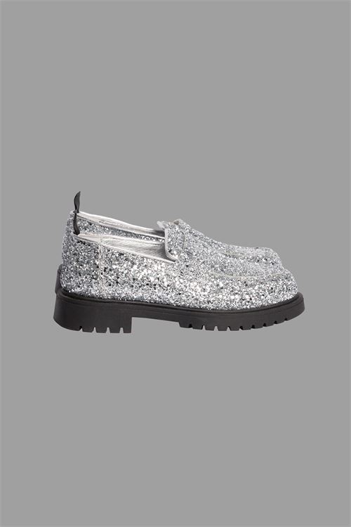 SILVER MOCCASIN